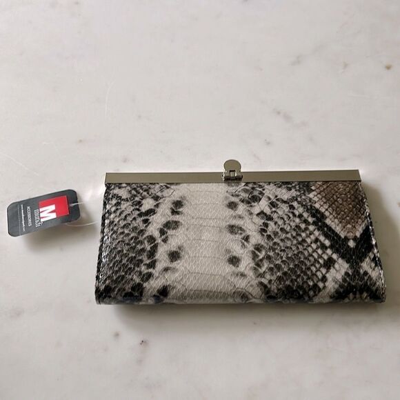 New Mundi Bar Harbor faux snake skin wallet clutch - Picture 1 of 4